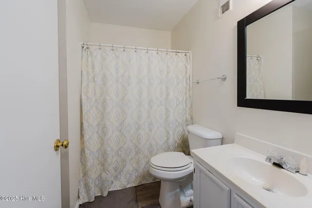 $179,900 | 108 Lake Place Condo Drive, White Lake, NC 28337