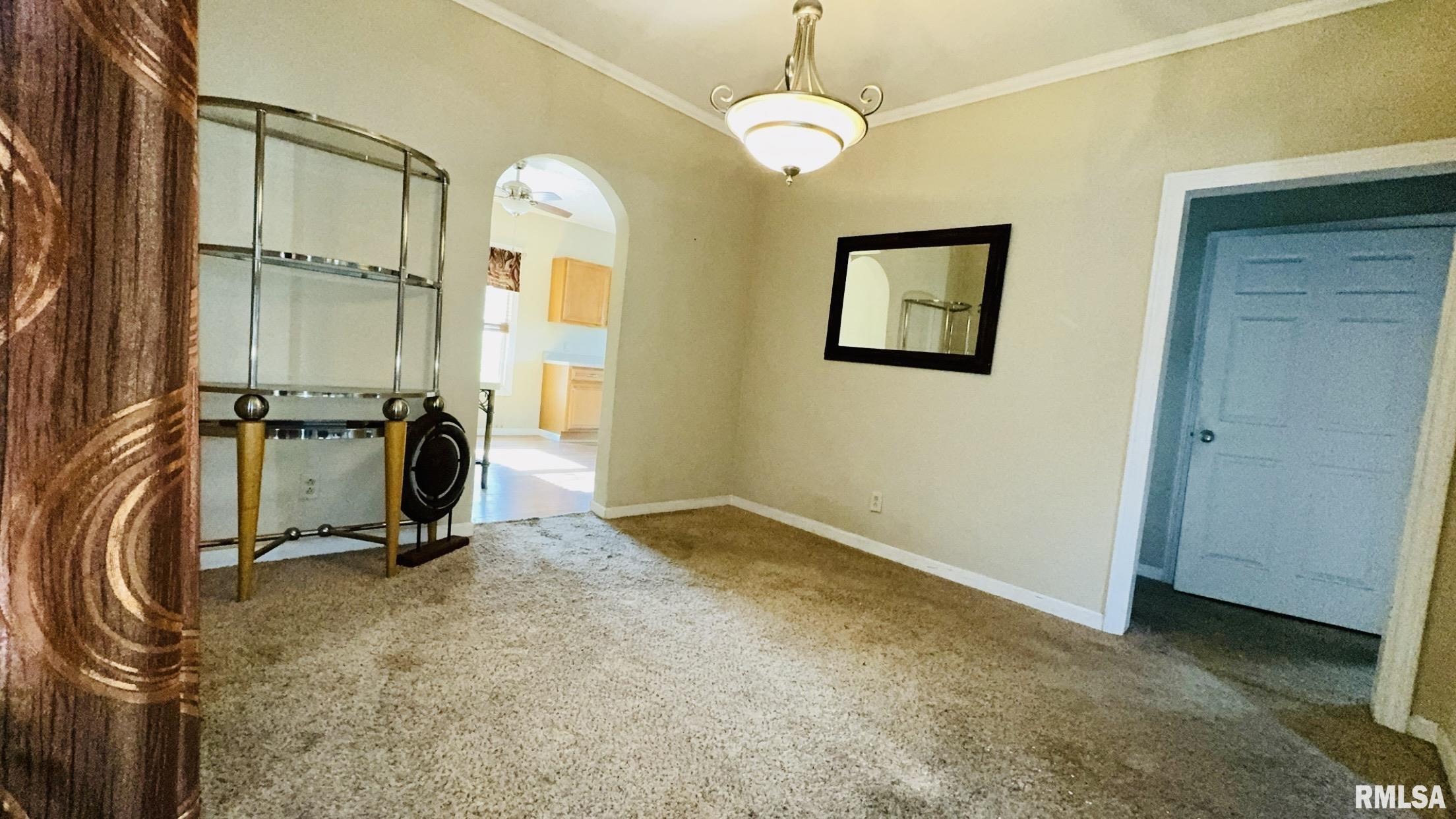 720 East Taylor Street Benton, IL 62812 - Photo 12 of 19