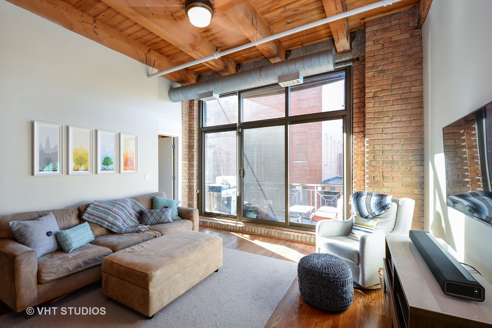 1330 West Monroe Street, Unit 212 Chicago, IL 60607 - Photo 2 of 13
