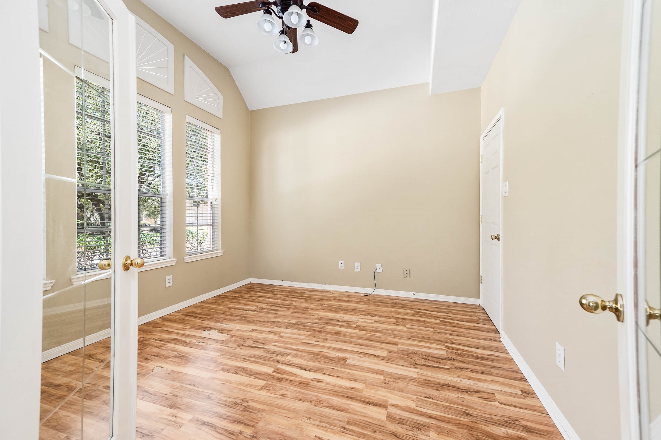1314 Town Moor Court Spring, TX 77379 - Photo 9 of 32