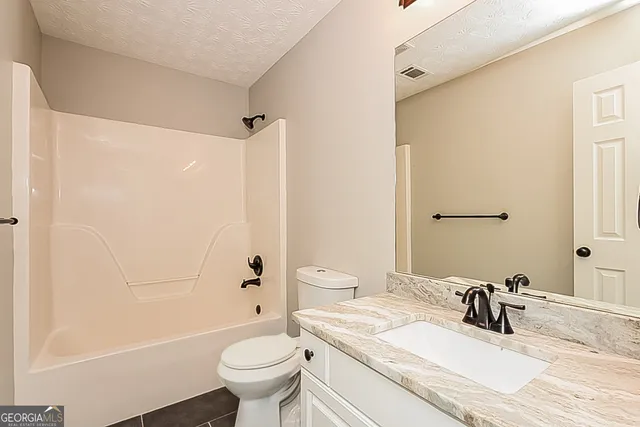 $2,390 | 60 Berkshire Run, Covington, GA 30016