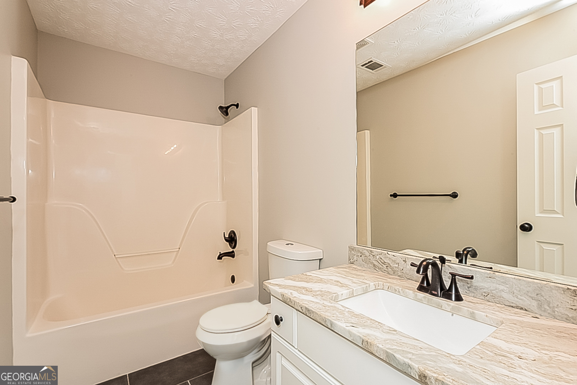 60 Berkshire Run Covington, GA 30016 - Photo 13 of 17