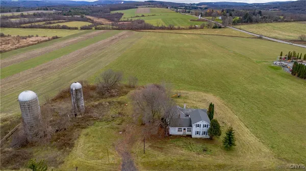 $529,900 | 8376 Highway 20, Pompey, NY 13104