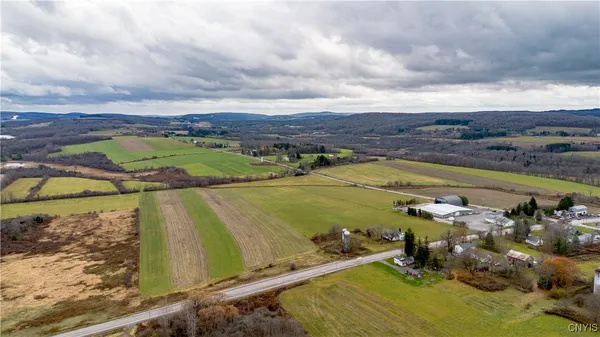$529,900 | 8376 Highway 20, Pompey, NY 13104
