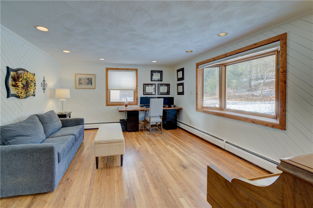 219 Brian Drive Warwick, RI 02886 - Photo 16 of 38