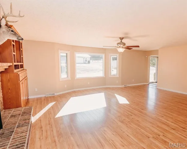 $415,000 | 42485 Hwy Bb, Dixon, MO 65459