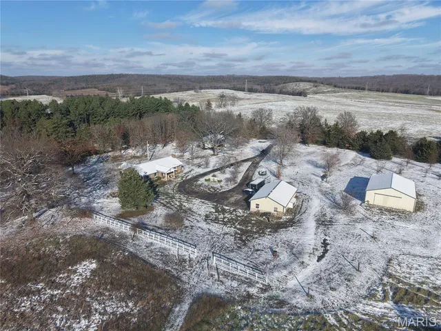 $415,000 | 42485 Hwy Bb, Dixon, MO 65459
