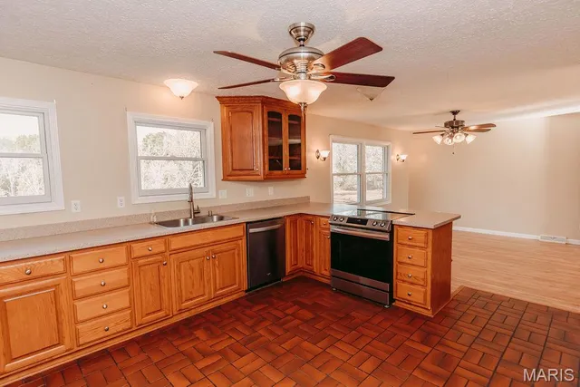 $415,000 | 42485 Hwy Bb, Dixon, MO 65459