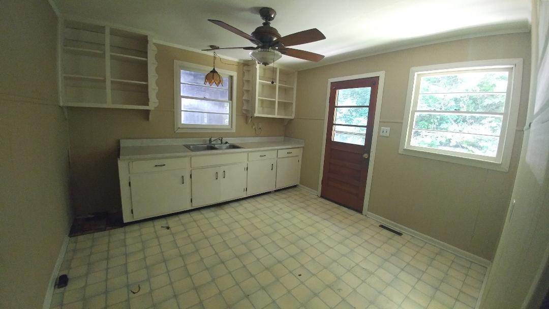 133 Turkey Road Powell, TN 37849 - Photo 9 of 17 11