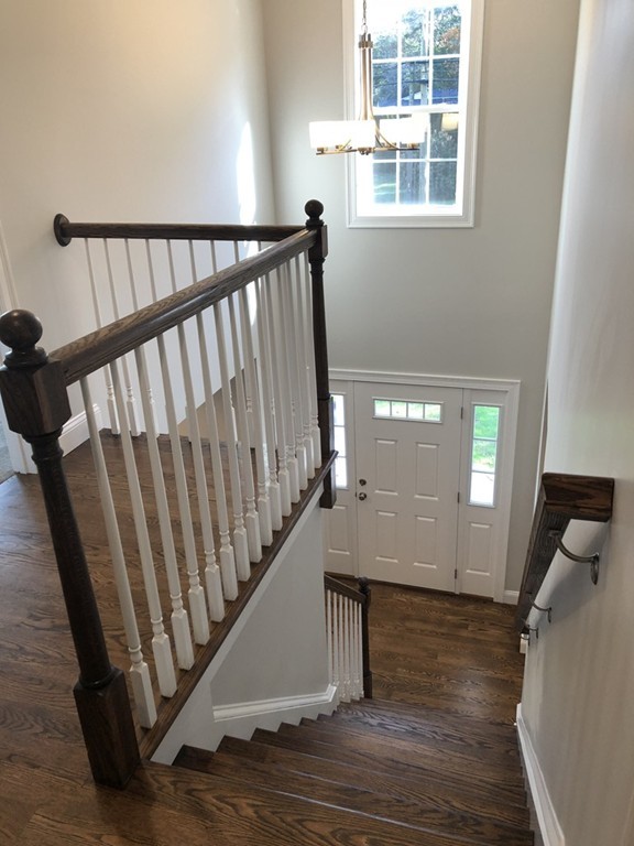 118 New Boston Road Fairhaven, MA 02719 - Photo 4 of 13 Gallery Image 4
