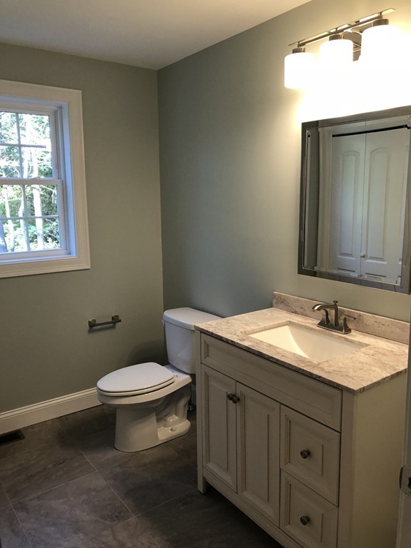 118 New Boston Road Fairhaven, MA 02719 - Photo 6 of 13 Gallery Image 6