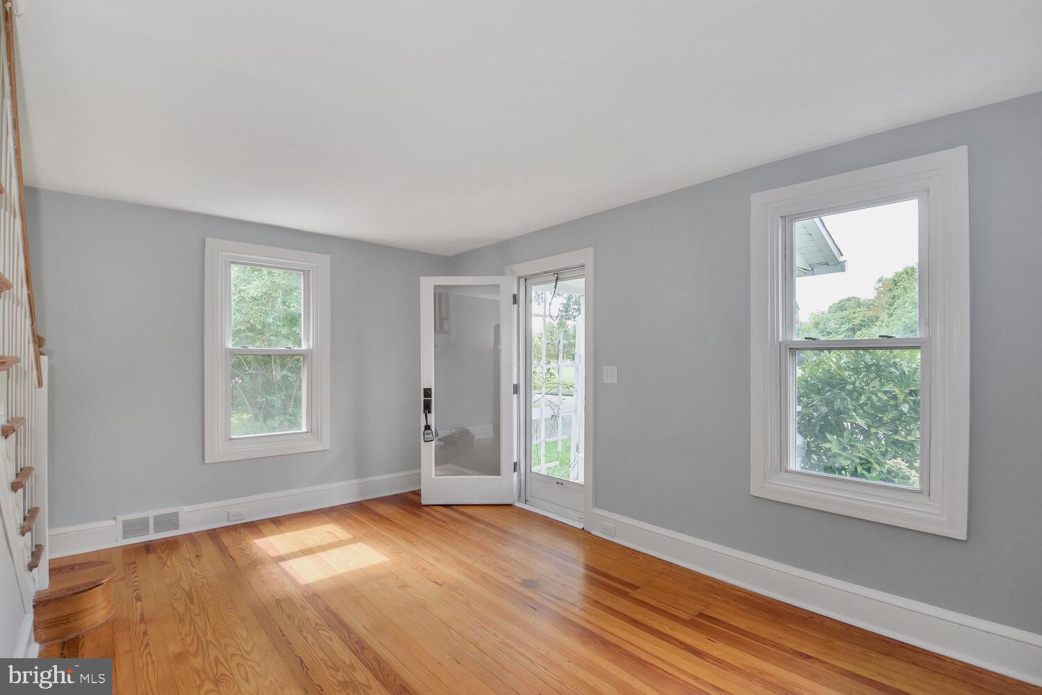 207 Riverview Road Swarthmore, PA 19081 - Photo 4 of 32 Gallery Image 4