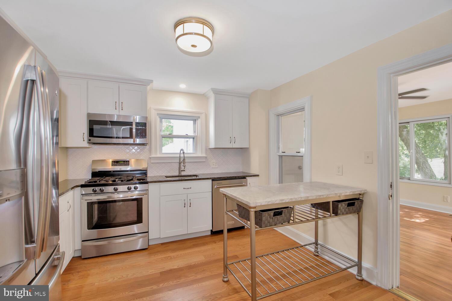 207 Riverview Road Swarthmore, PA 19081 - Photo 8 of 32 Gallery Image 8