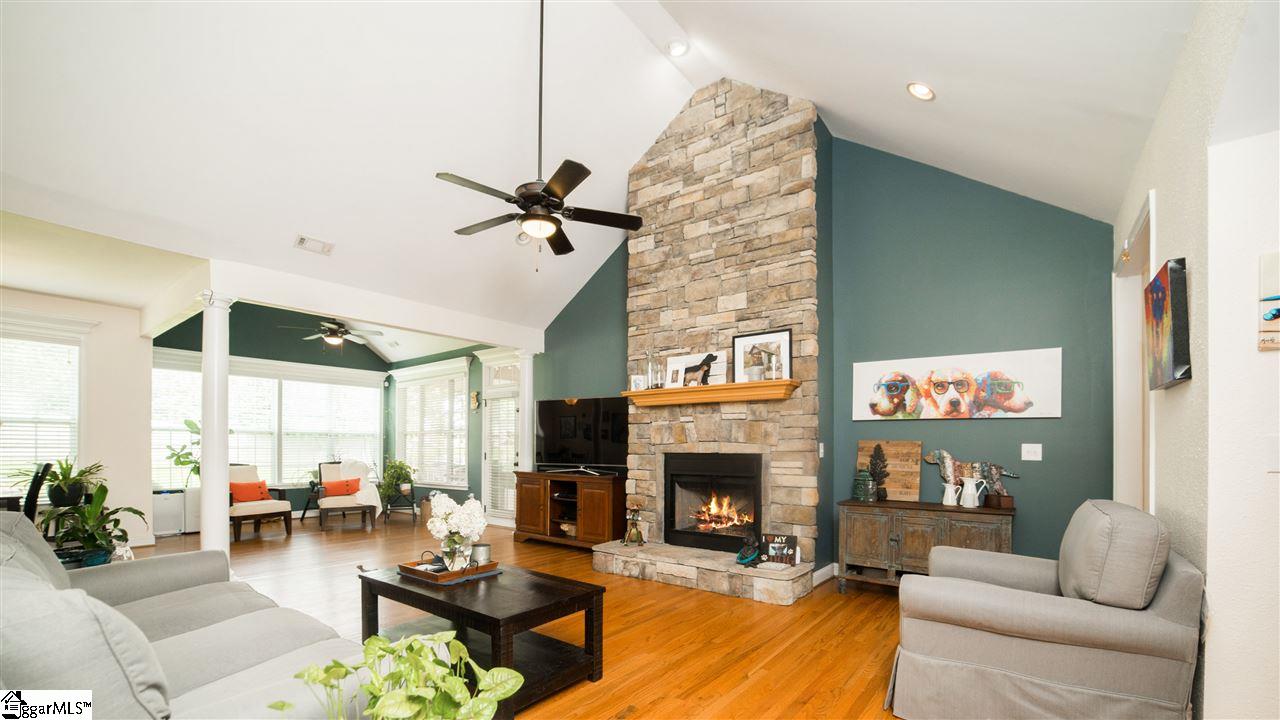 7 Aldgate Way Greer, SC 29650 - Photo 2 of 36 Gallery Image 2
