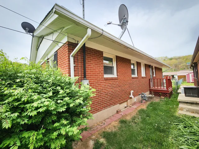 $225,000 | 1322 South David Avenue, Covington, VA 24426