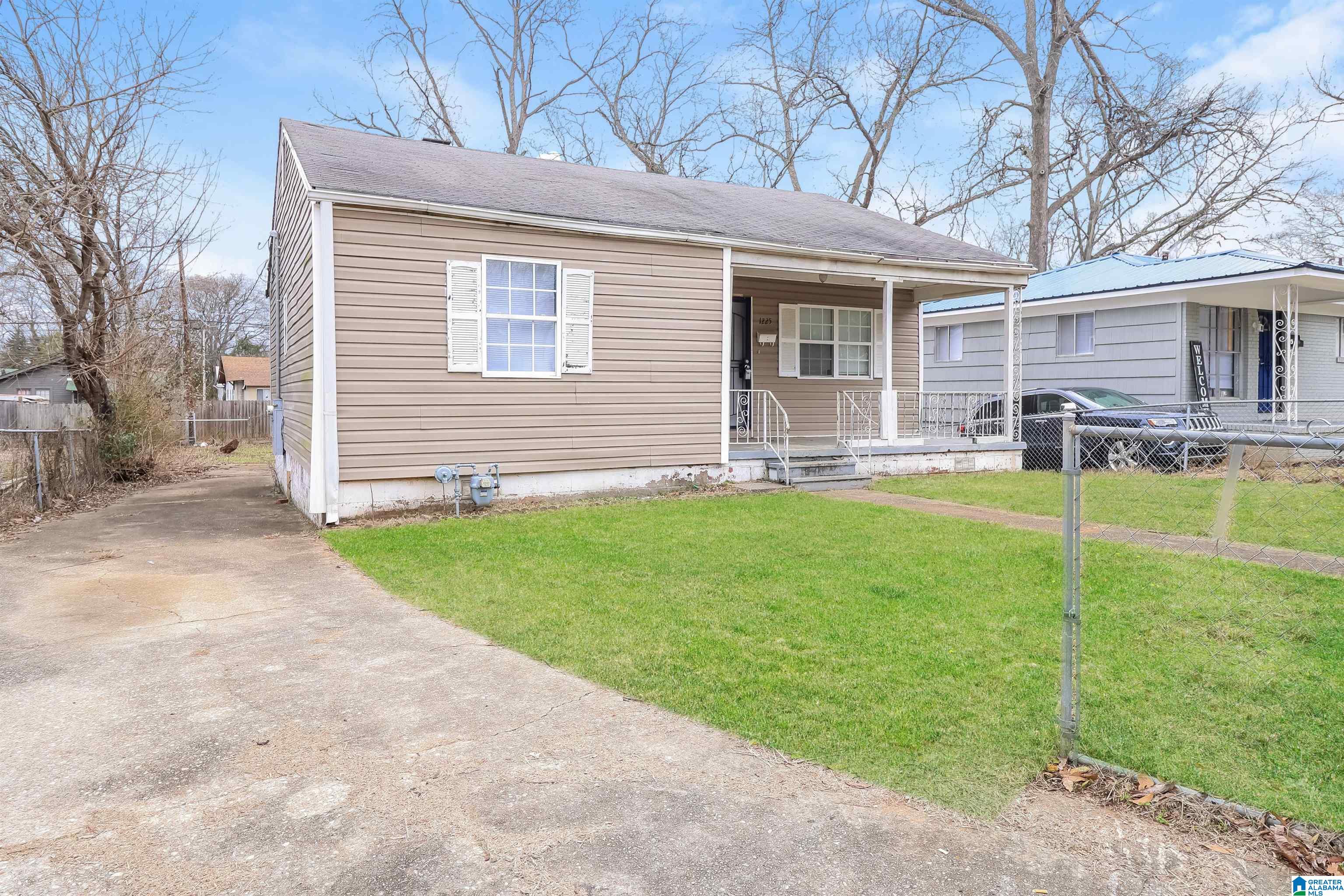 1225 15th Street Southwest Birmingham, AL 35211 - Photo 2 of 14