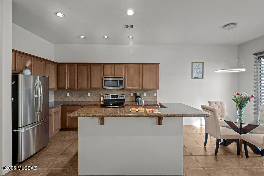 213 East Croydon Park Road Tucson, AZ 85704 - Photo 14 of 43