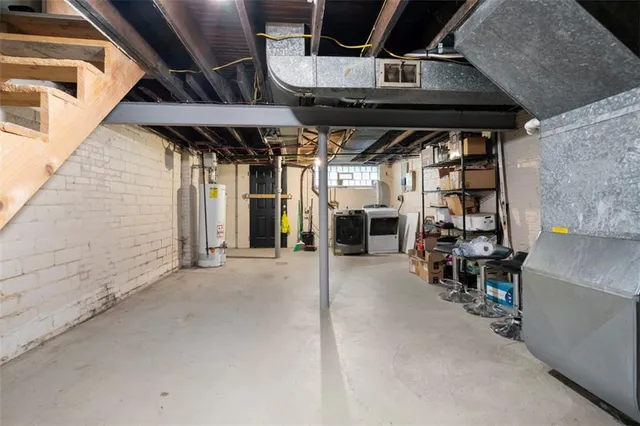 $1,600 | 5402 Kincaid Street, Pittsburgh, PA 15206