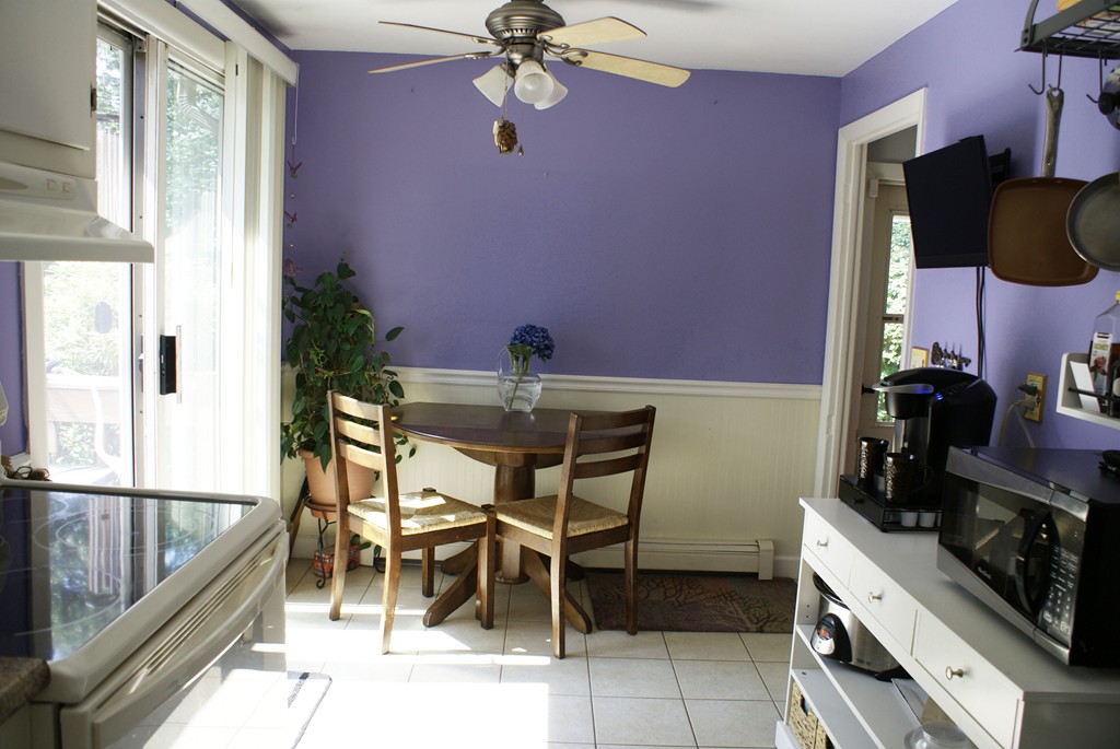 149 Endecott Street Springfield, MA 01118 - Photo 3 of 23 a dining room with furniture and window