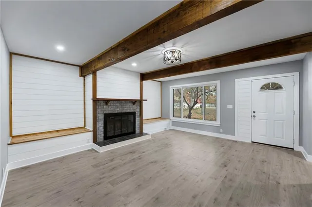 $275,000 | 7 Oak Hill Cluster, Independence, MO 64057