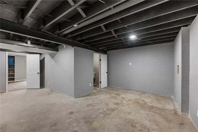 $275,000 | 7 Oak Hill Cluster, Independence, MO 64057