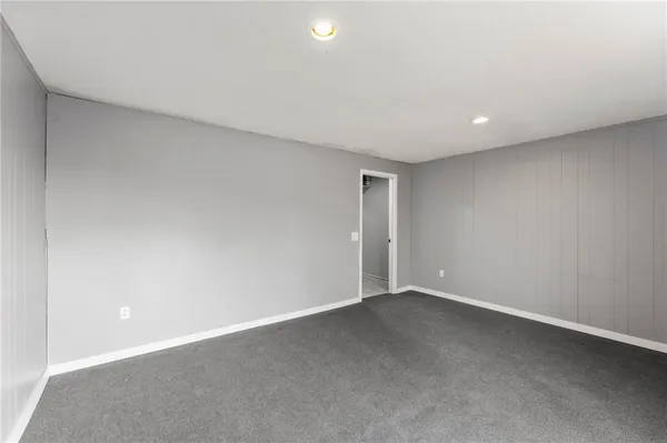 $275,000 | 7 Oak Hill Cluster, Independence, MO 64057