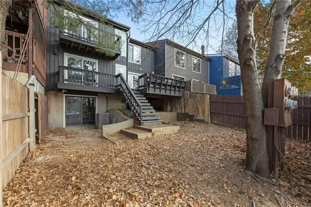 $275,000 | 7 Oak Hill Cluster, Independence, MO 64057