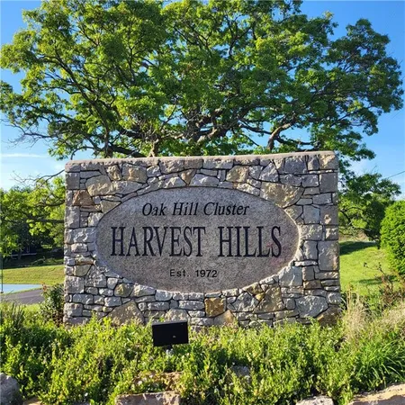 $275,000 | 7 Oak Hill Cluster, Independence, MO 64057