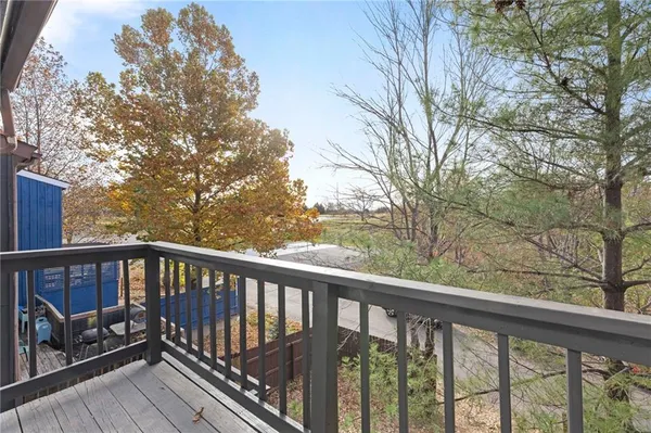 $275,000 | 7 Oak Hill Cluster, Independence, MO 64057