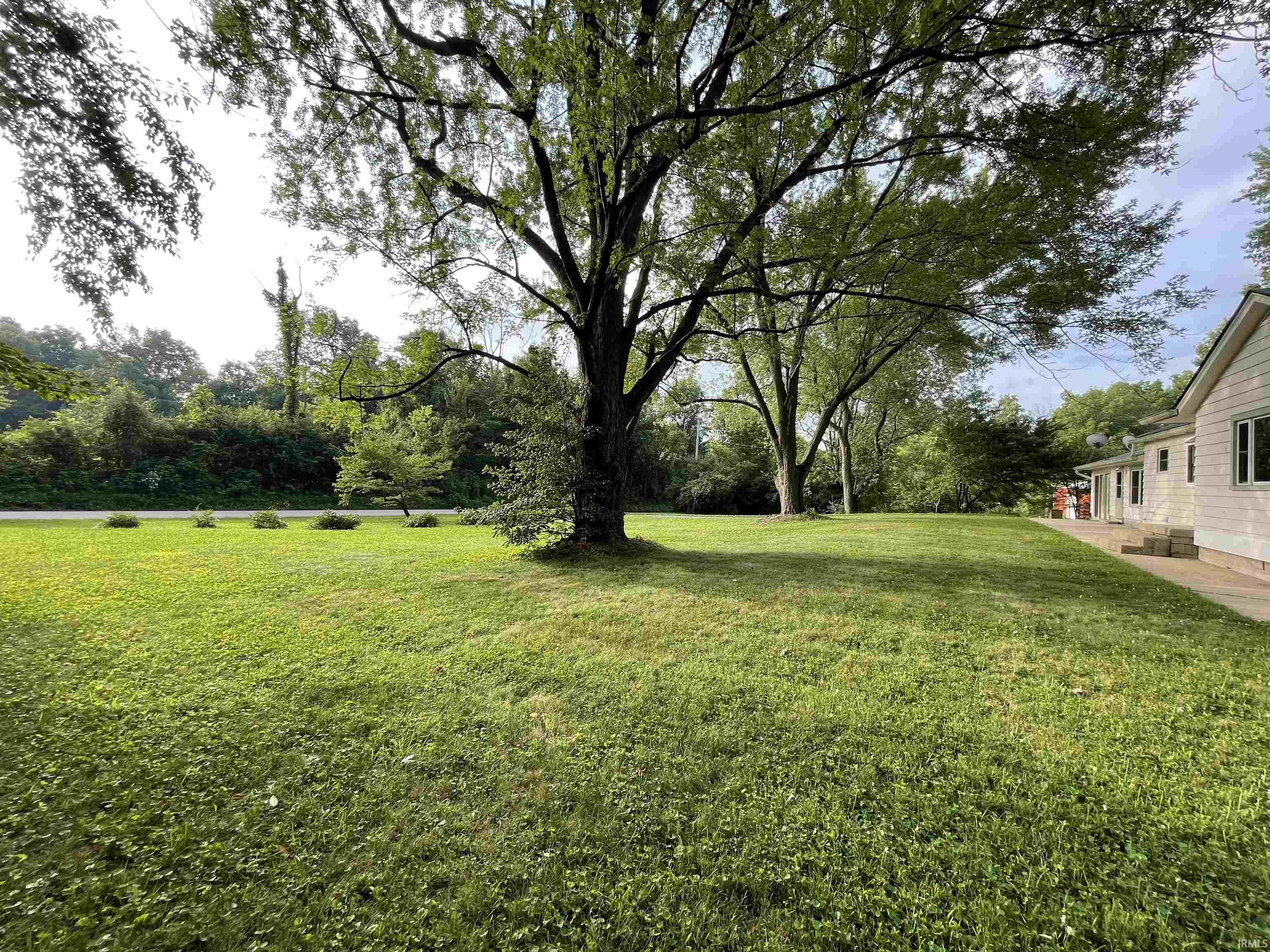 4550 Flake Road Martinsville, IN 46151 - Photo 35 of 36 Gallery Image 35