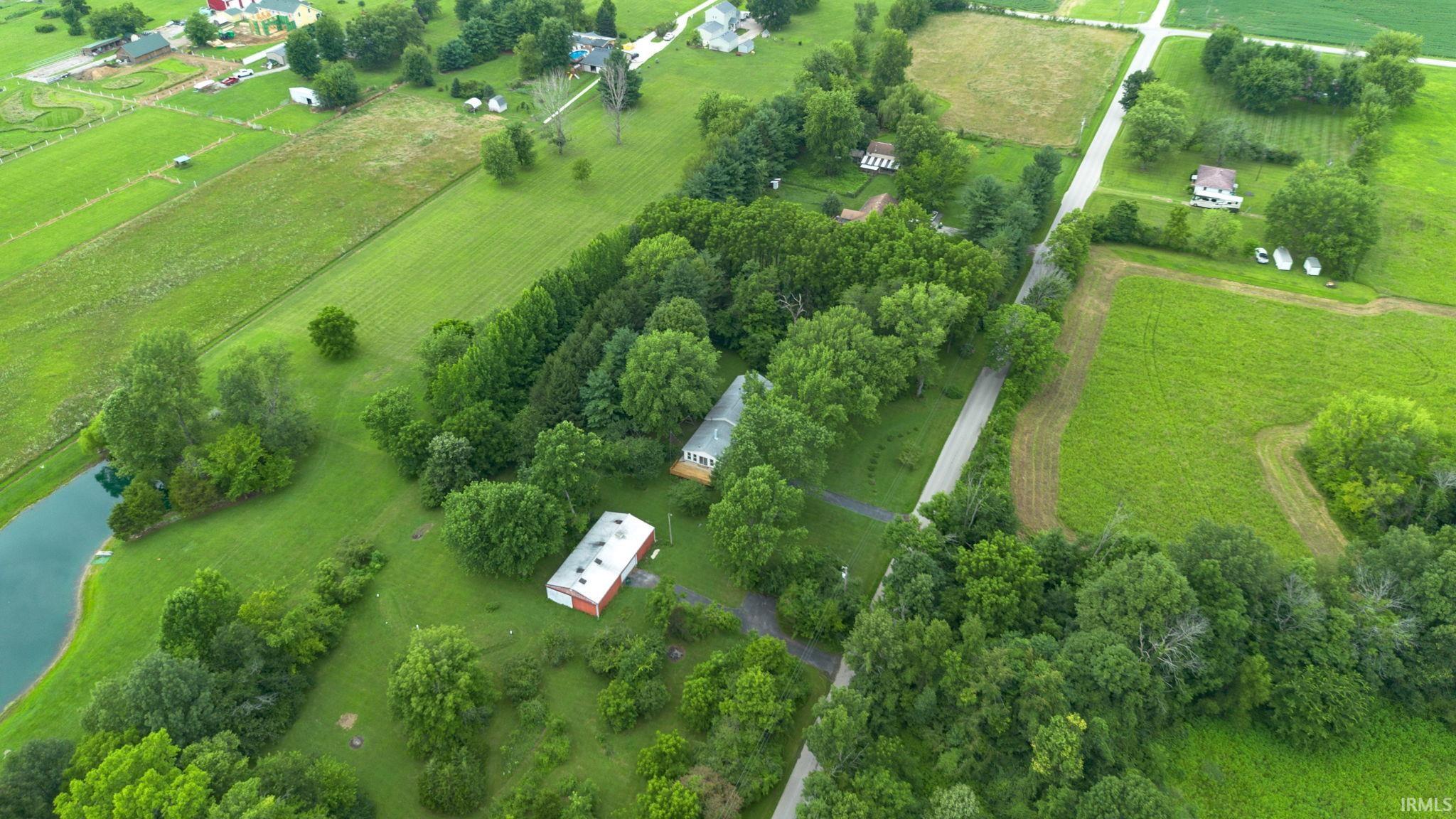 4550 Flake Road Martinsville, IN 46151 - Photo 4 of 36 Gallery Image 4