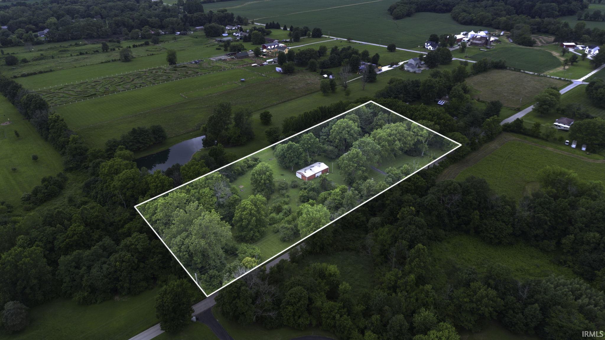 4550 Flake Road Martinsville, IN 46151 - Photo 5 of 36 Gallery Image 5