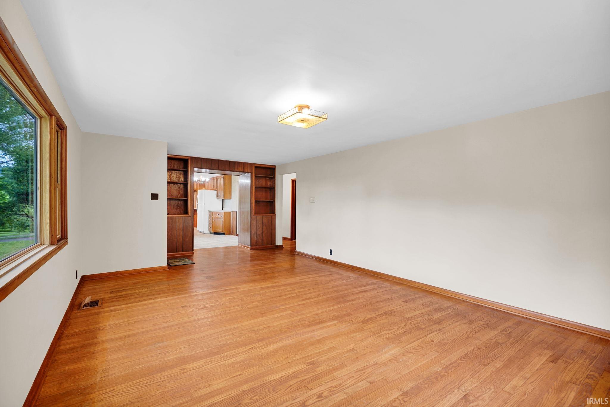 4550 Flake Road Martinsville, IN 46151 - Photo 8 of 36 Gallery Image 8
