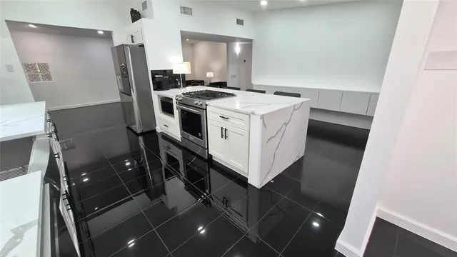 $725,000 | 1055 Tipperary Drive, Dallas, TX 75218