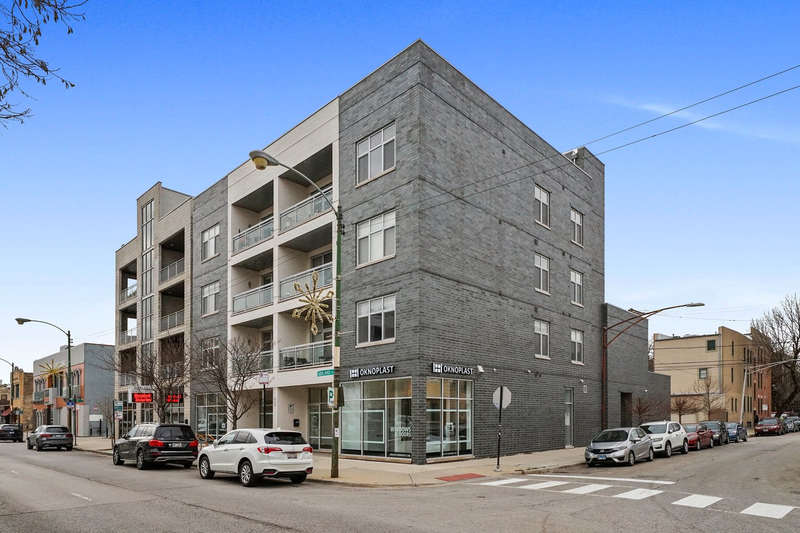 1601 West Pearson Street, Unit 2N Chicago, IL 60622 - Photo 1 of 26
