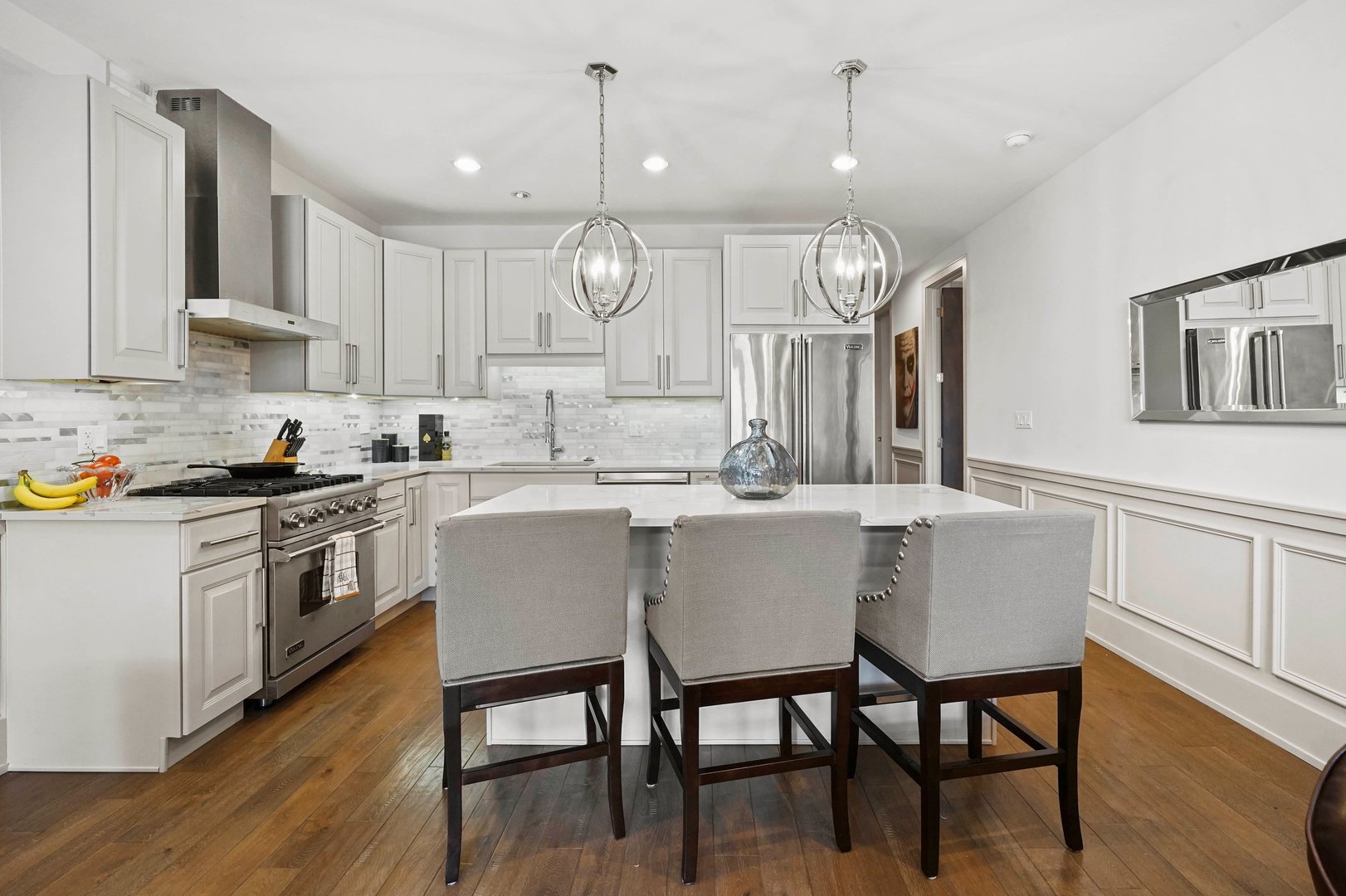 1601 West Pearson Street, Unit 2N Chicago, IL 60622 - Photo 2 of 26