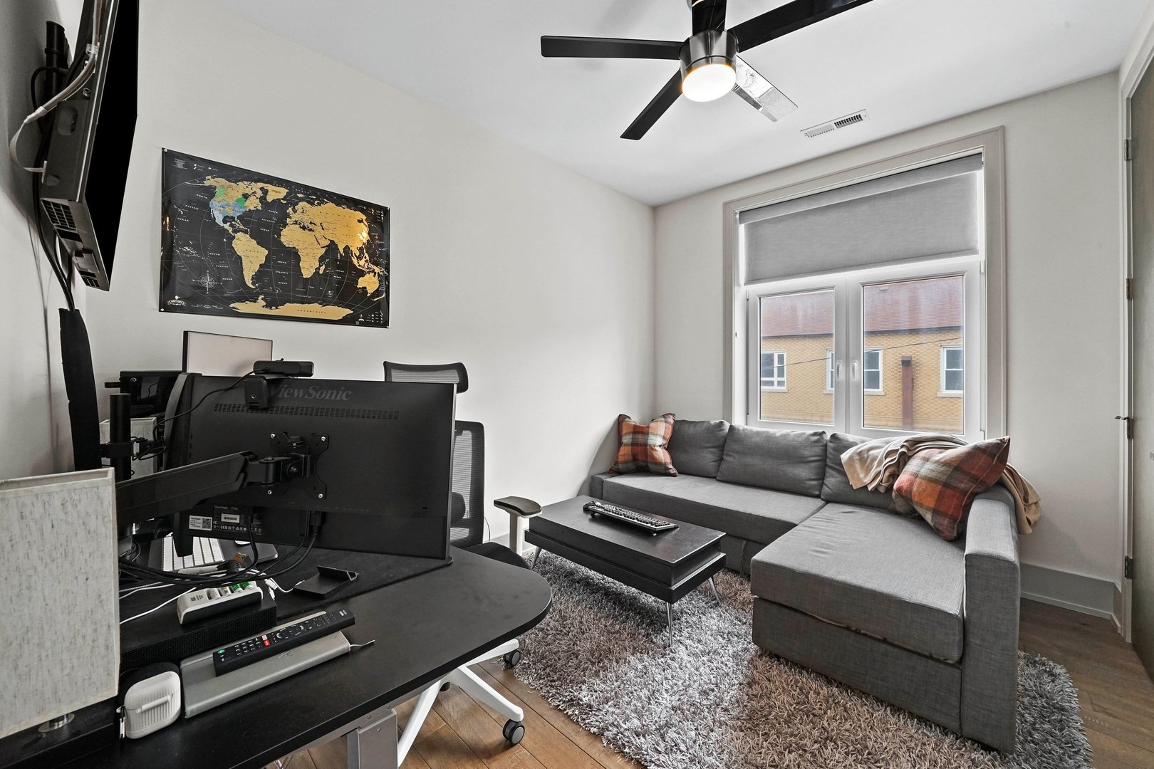 1601 West Pearson Street, Unit 2N Chicago, IL 60622 - Photo 18 of 26