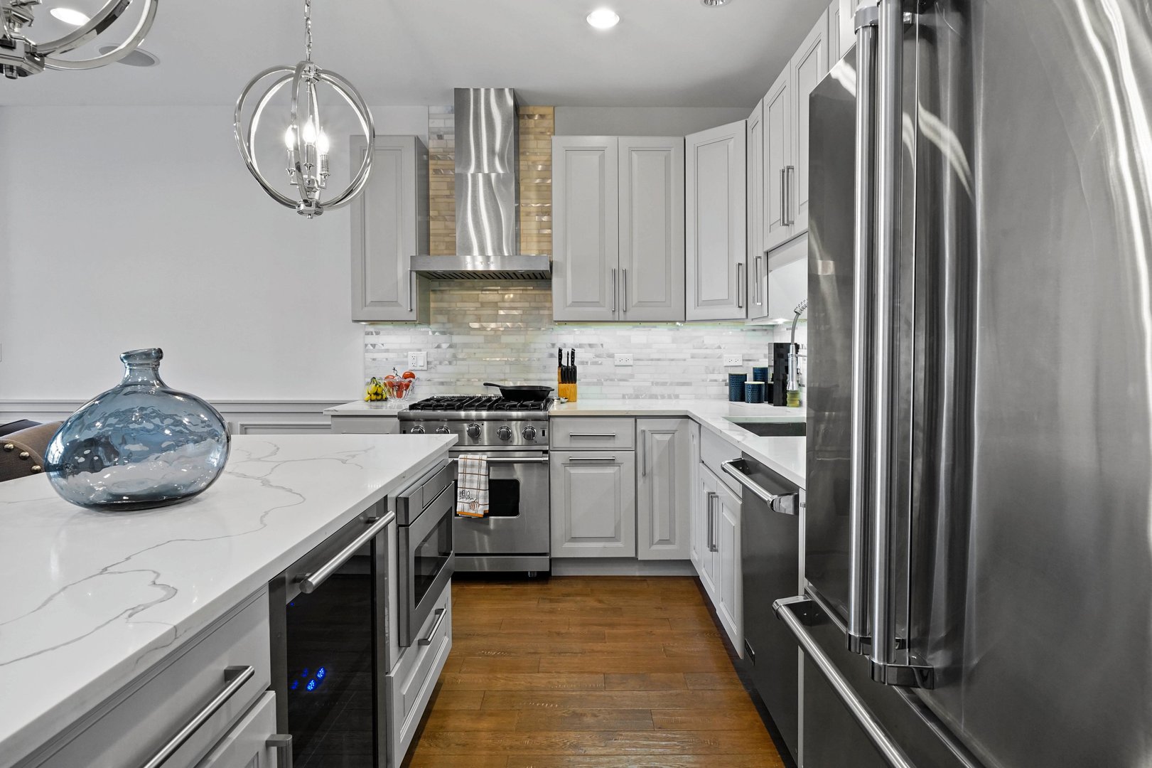 1601 West Pearson Street, Unit 2N Chicago, IL 60622 - Photo 4 of 26
