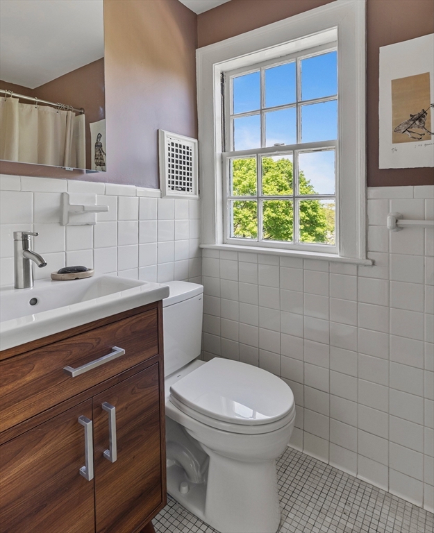 14 Meigh Road Newton, MA 02467 - Photo 20 of 36