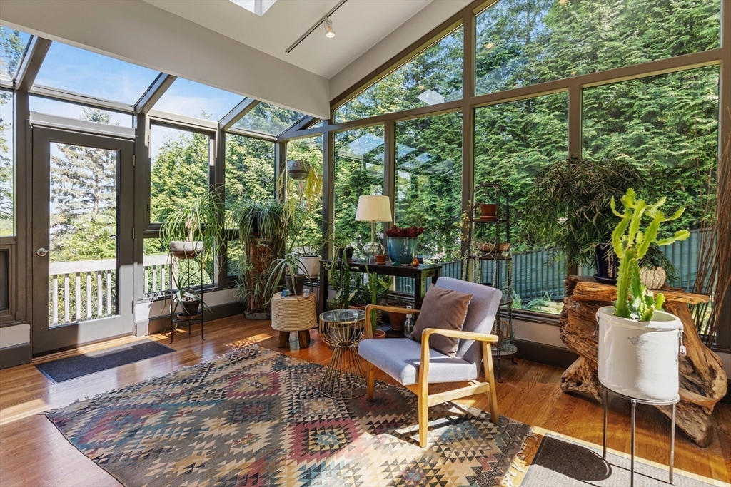 14 Meigh Road Newton, MA 02467 - Photo 3 of 36