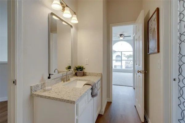 $574,888 | 4008 Double Oak Drive, Bedford, TX 76021