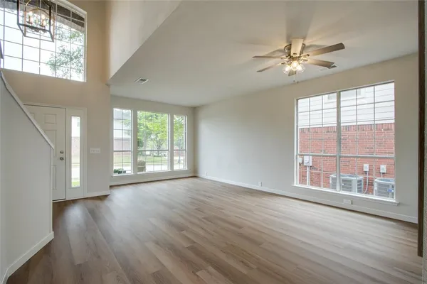 $574,888 | 4008 Double Oak Drive, Bedford, TX 76021