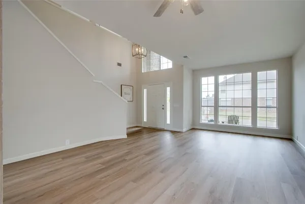 $574,888 | 4008 Double Oak Drive, Bedford, TX 76021