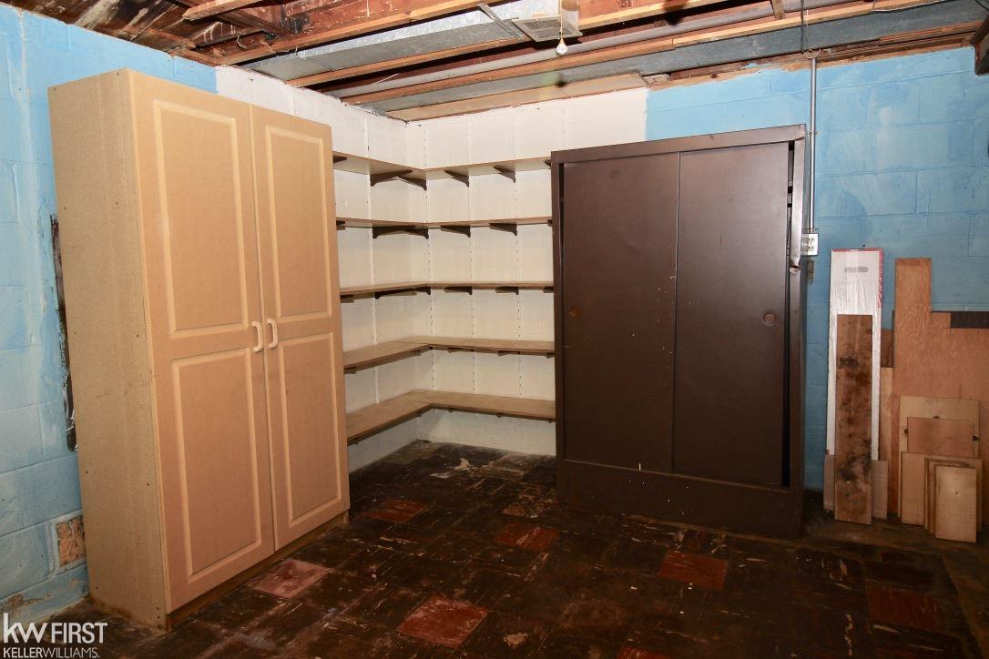 2225 Miller Road Flint, MI 48503 - Photo 29 of 33 50001387-29.JPG