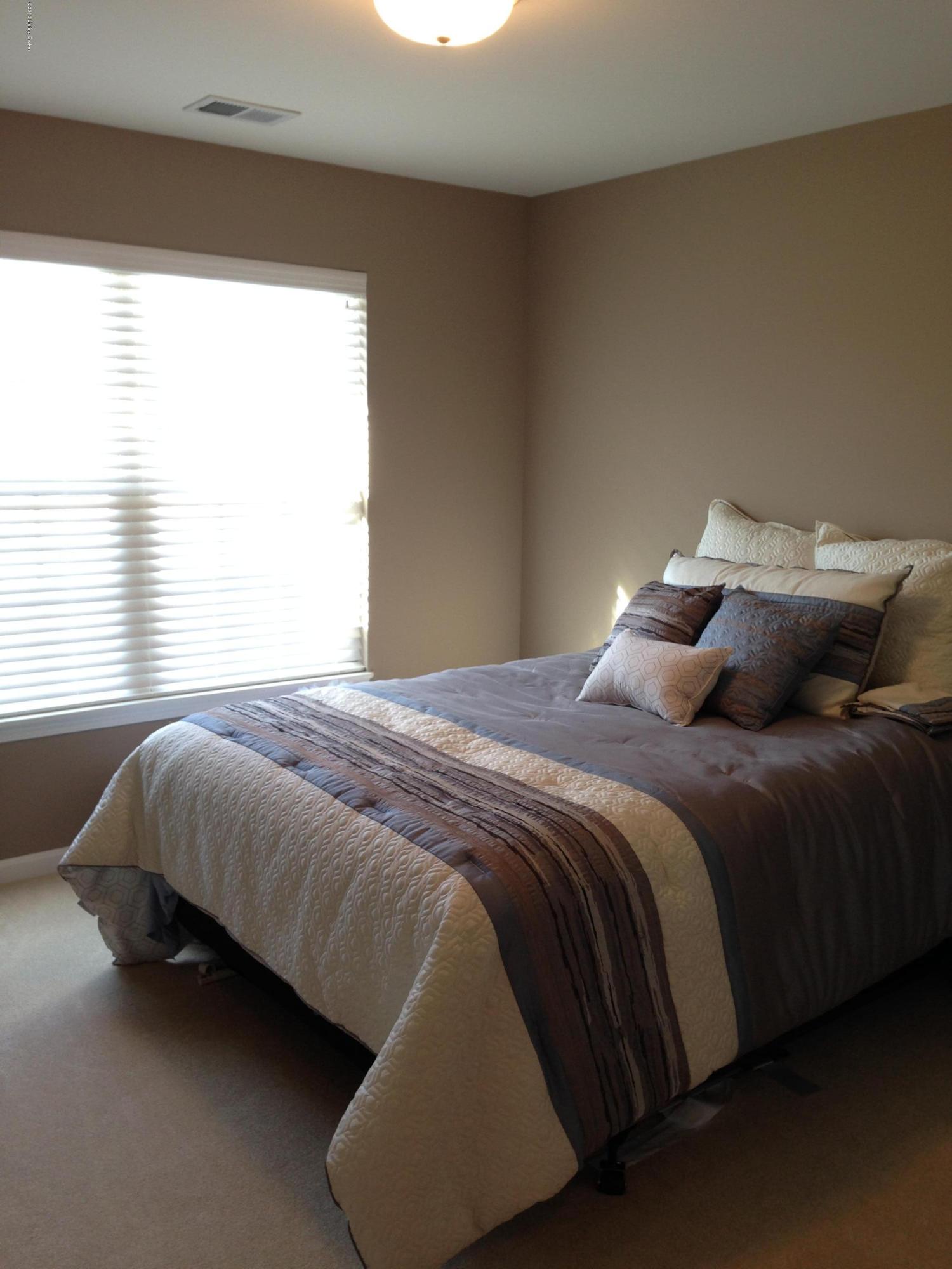 6715 Renate Road Louisville, KY 40291 - Photo 8 of 13 8.JPG