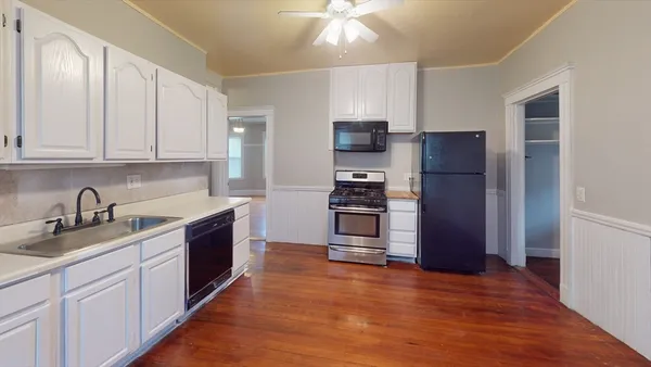 $2,895 | 8 Olmstead Street, Unit 2, Boston, MA 02130
