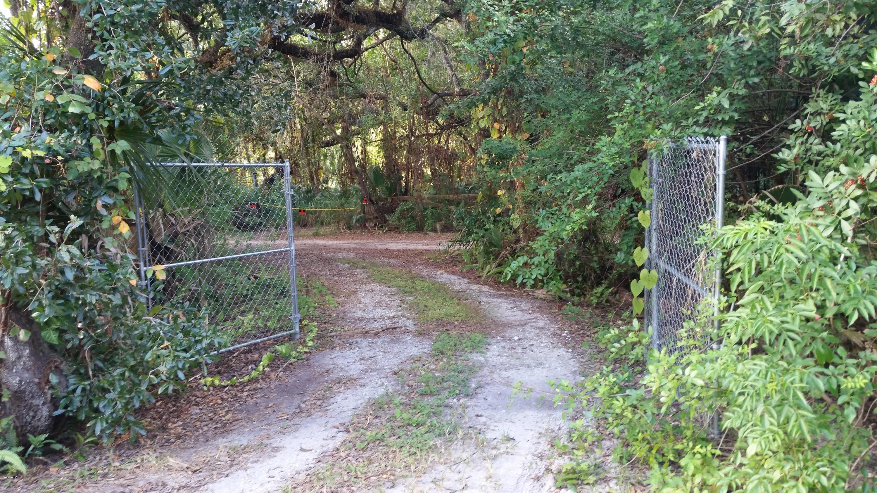 1070 Gray Road Cocoa, FL 32926 - Photo 49 of 54 20151105_155440