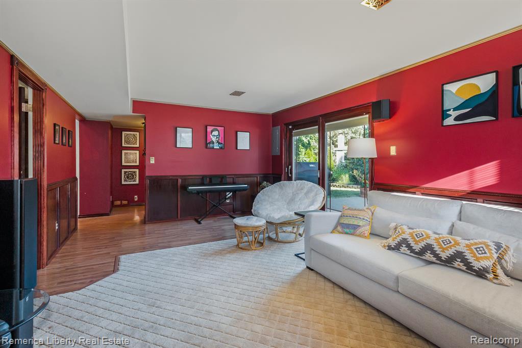 464 Welch Road Northville, MI 48167 - Photo 25 of 28