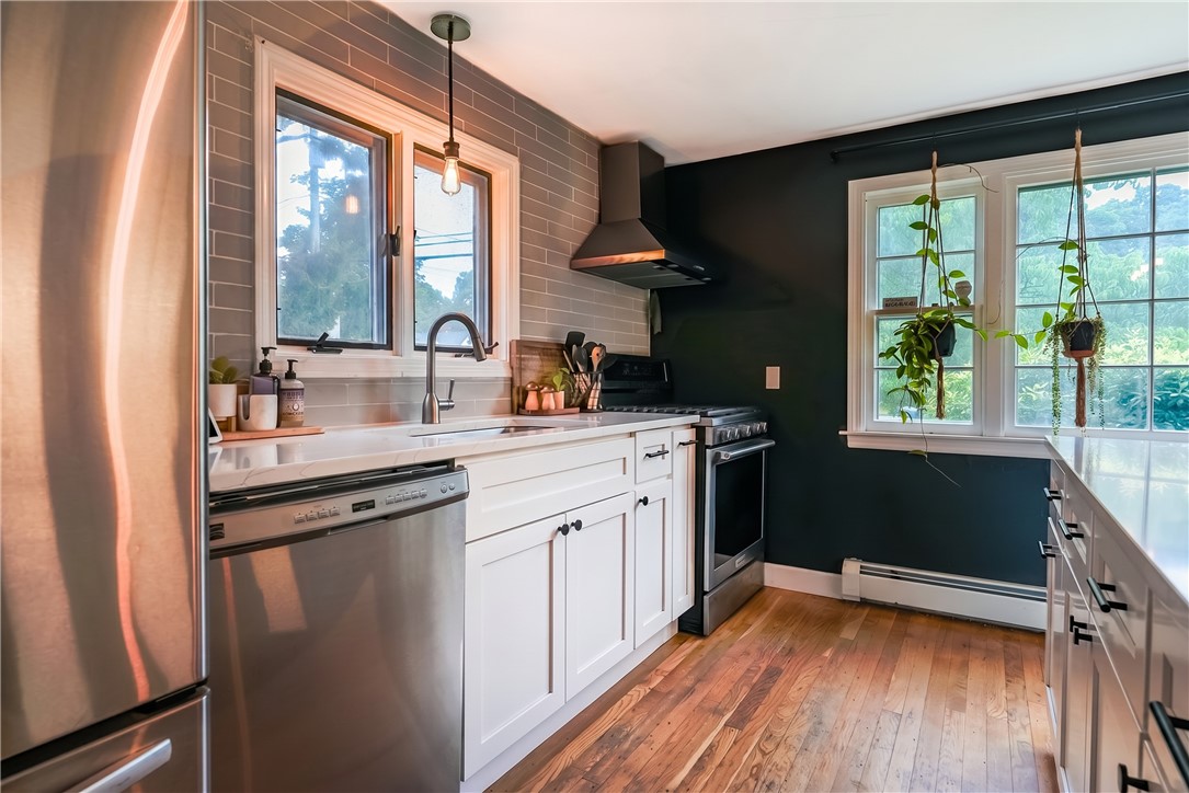 61 Knotty Oak Road Coventry, RI 02816 - Photo 4 of 31
