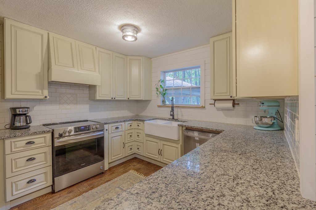 479 Capehart Road Ringgold, GA 30736 - Photo 9 of 51 Gallery Image 9